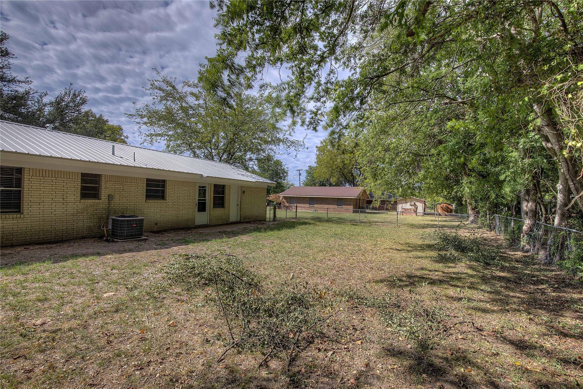 Sulphur Springs, TX 75482,329 Putman Street