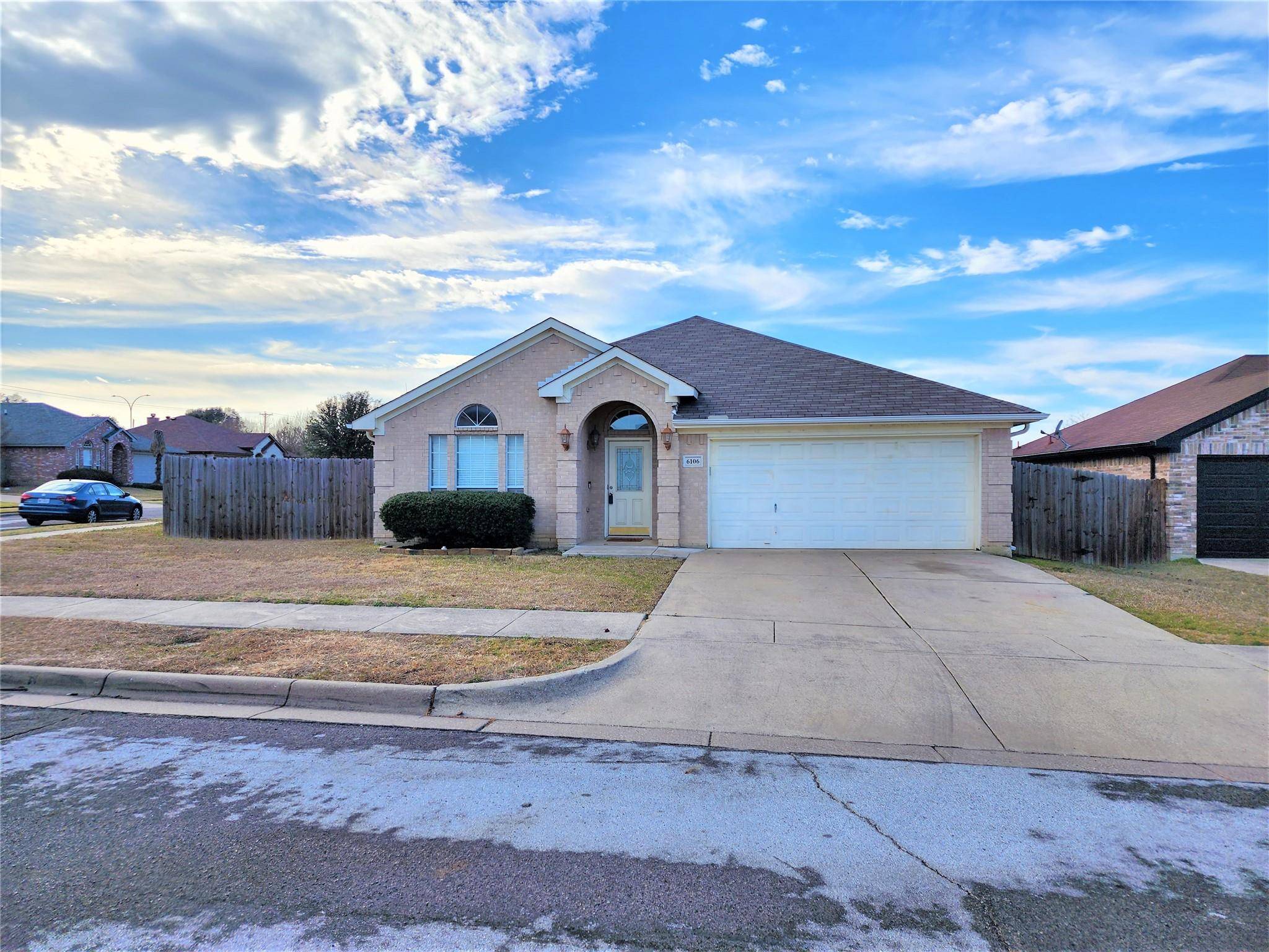 Arlington, TX 76018,6106 Garden View Drive