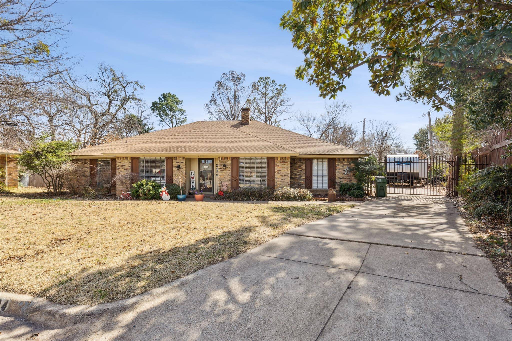 Arlington, TX 76016,4104 Steeplewood Court