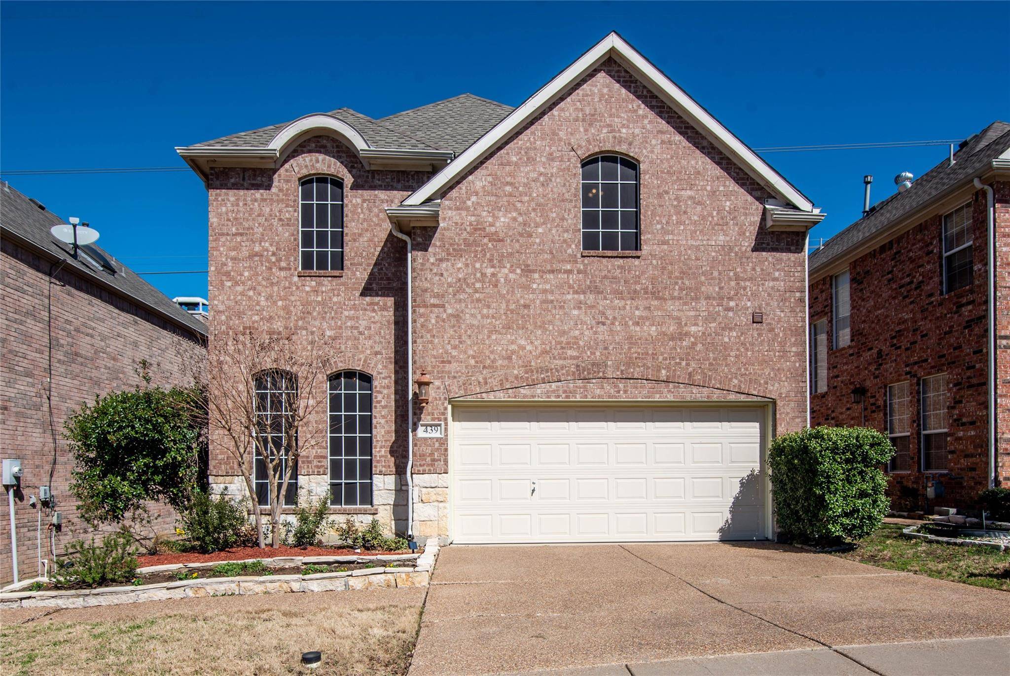 Irving, TX 75063,439 Poplar Lane E