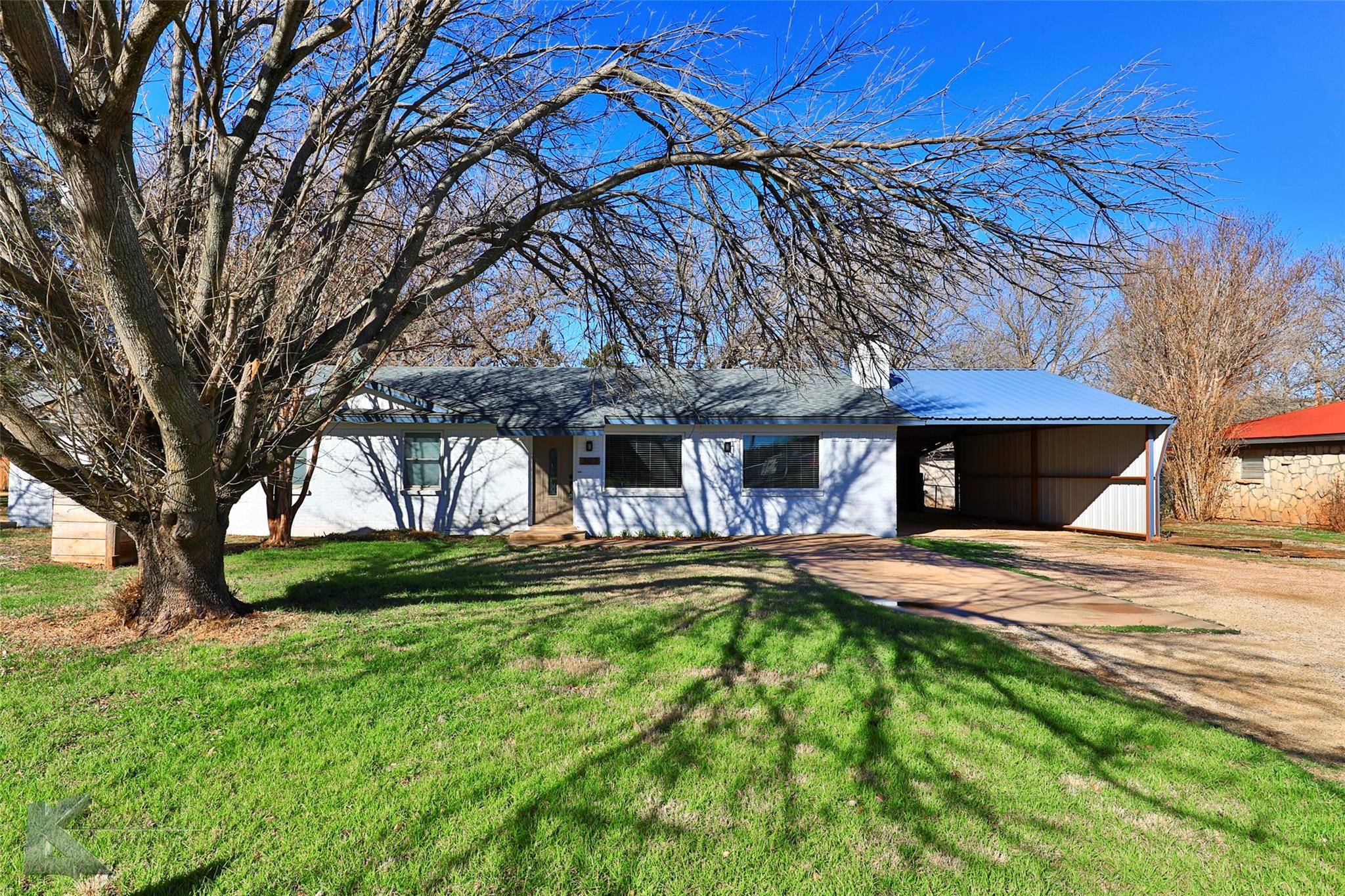 Buffalo Gap, TX 79508,302 N East Street