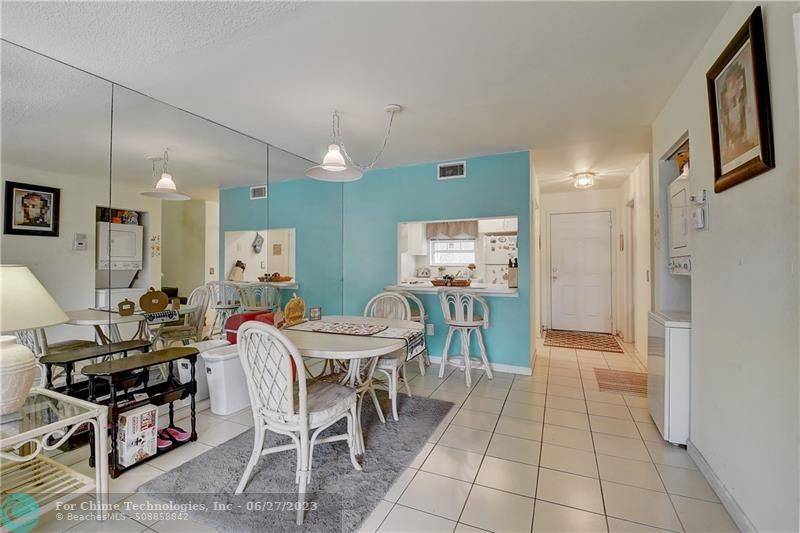 Hypoluxo, FL 33462,370 Waterside Dr  #370