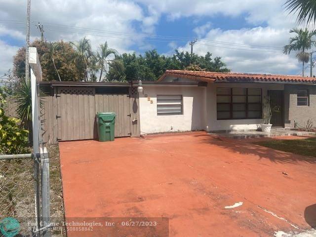 Hialeah, FL 33015,8025 NW 170th St