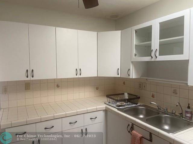 Hialeah, FL 33015,8025 NW 170th St