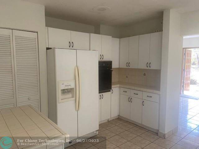 Hialeah, FL 33015,8025 NW 170th St