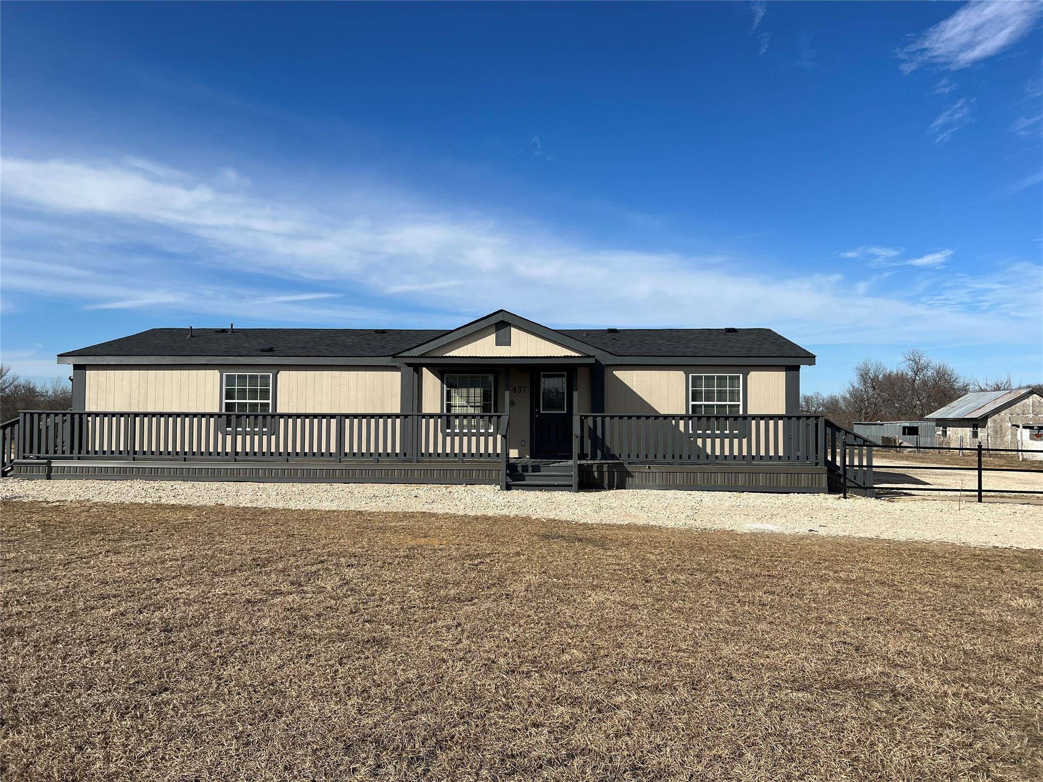 Rhome, TX 76078,437 Lone Trail