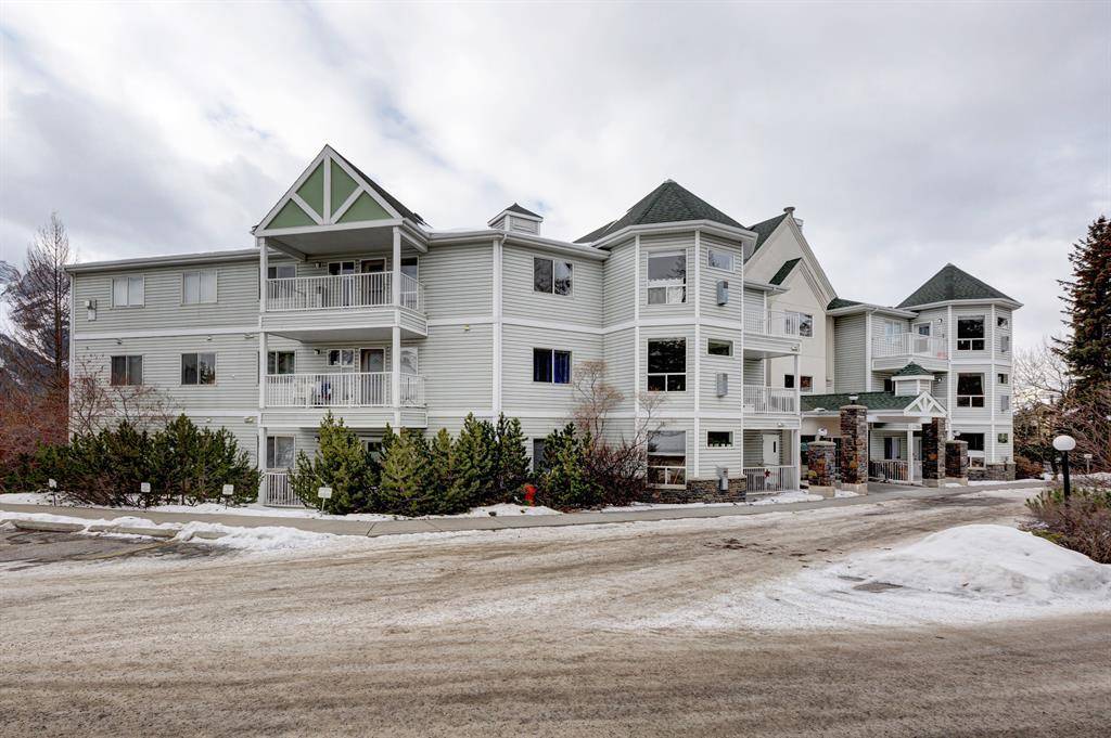 Canmore, AB T1W 2X9,1080C Cougar Creek DR #303