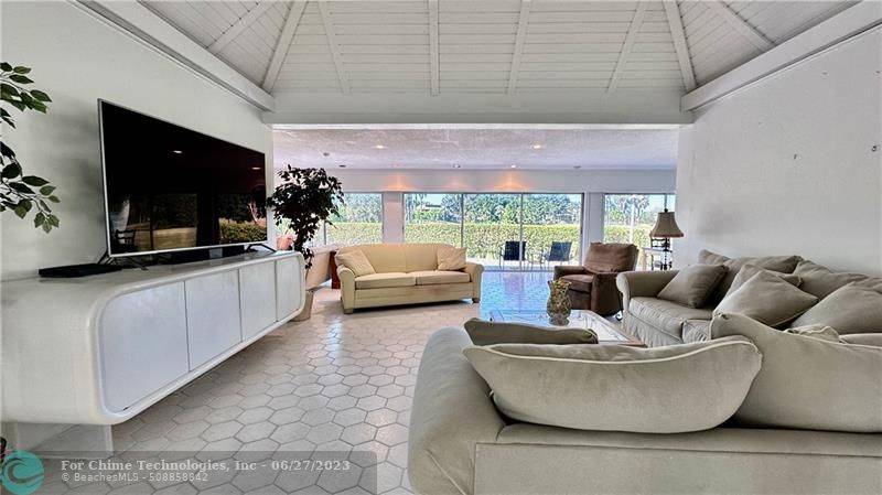 Tamarac, FL 33319,5301 Banyan Ln