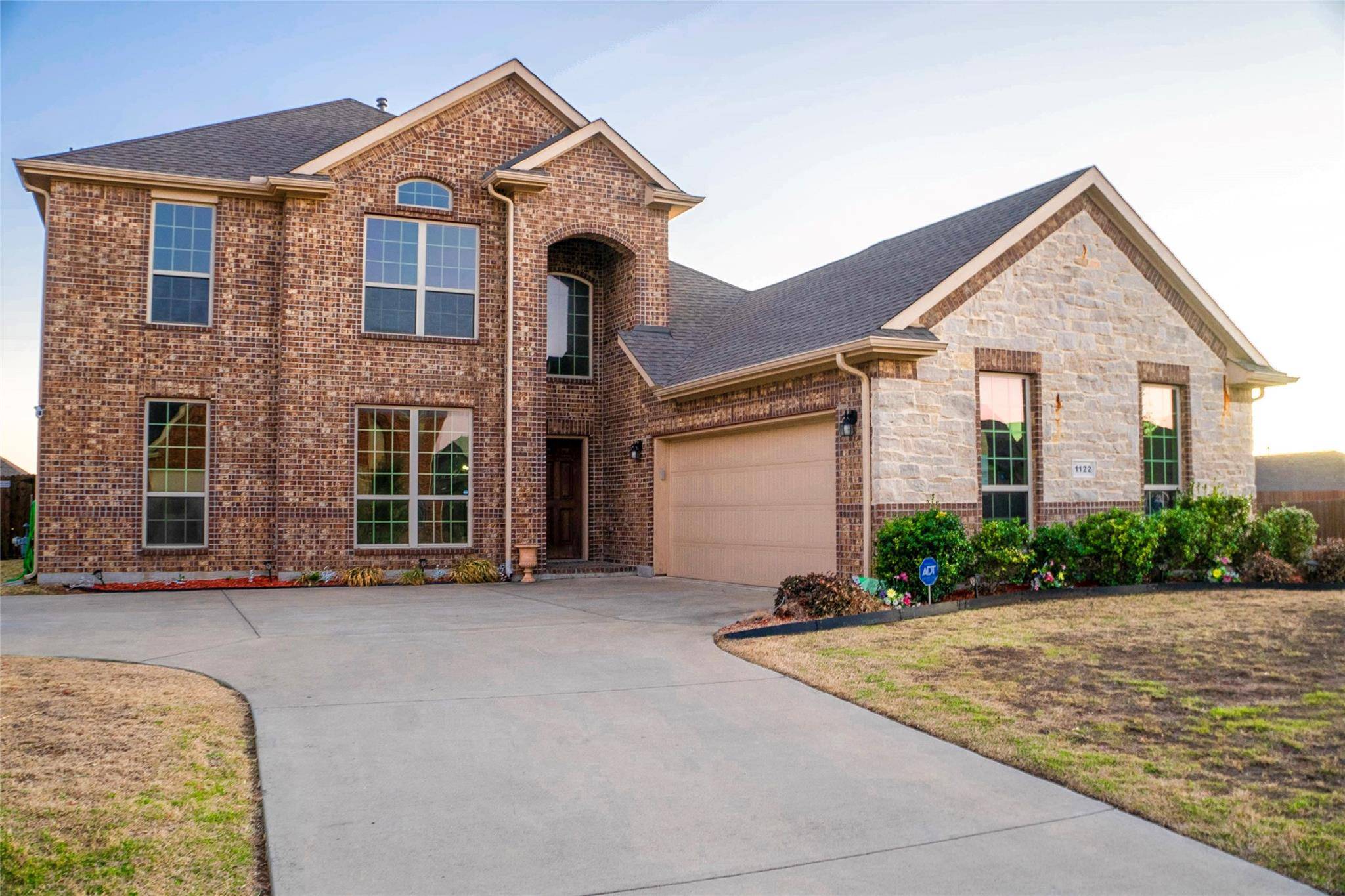 Glenn Heights, TX 75154,1122 Crest Ridge Drive