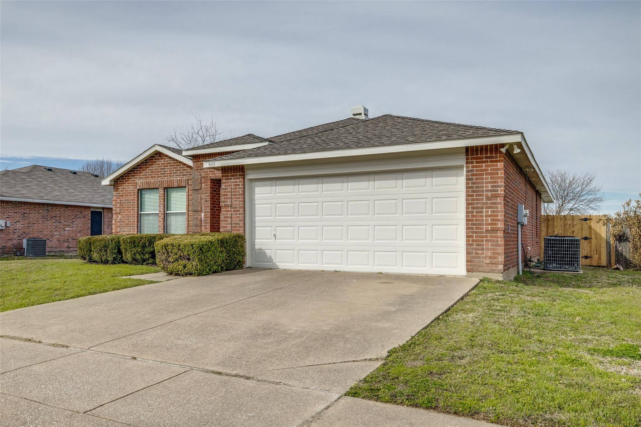 Arlington, TX 76017,905 White Dove Drive