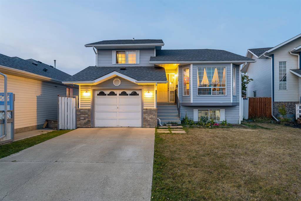 Calgary, AB T3J 3H2,139 Martinwood CT NE