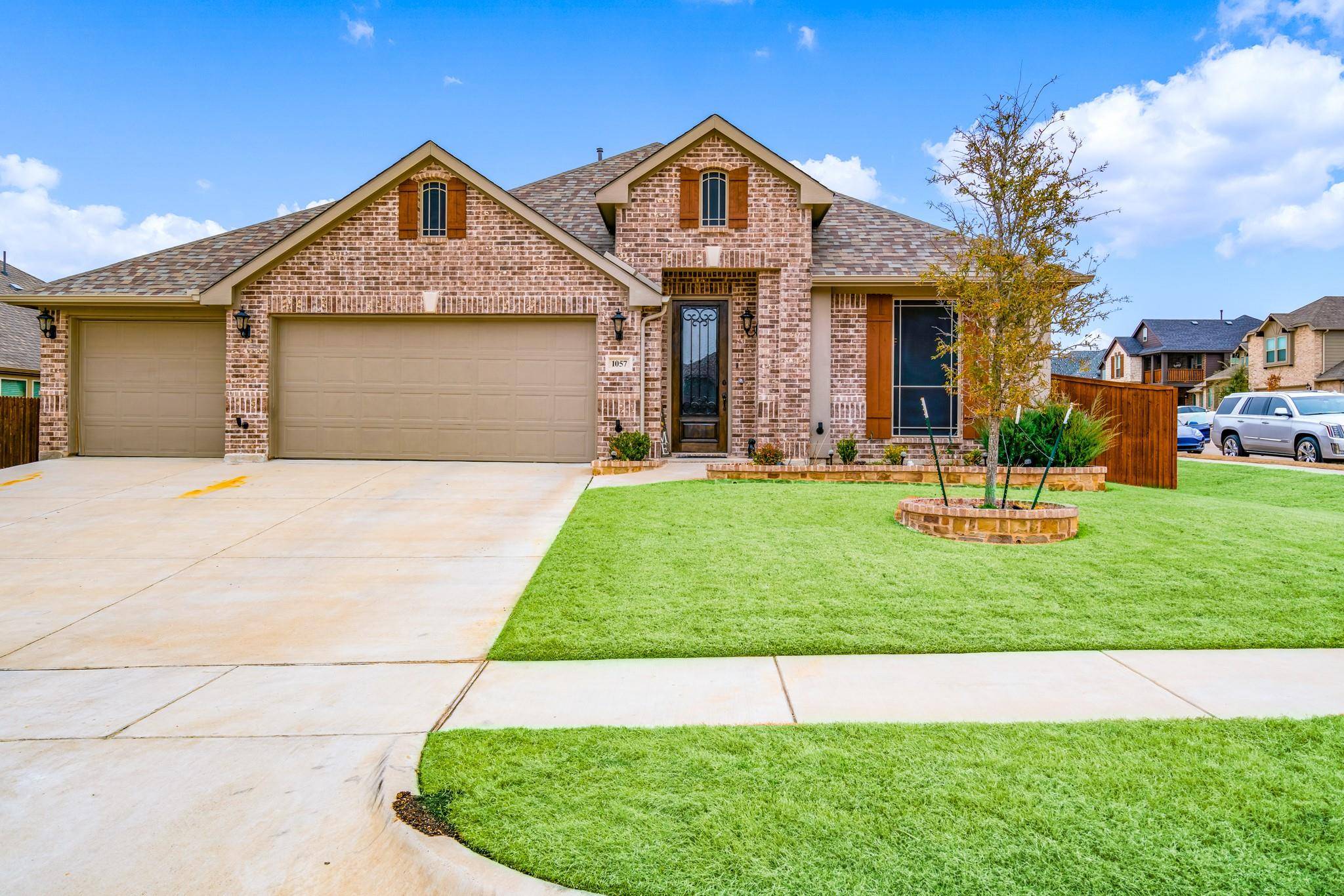 Burleson, TX 76028,1057 English Oak Drive