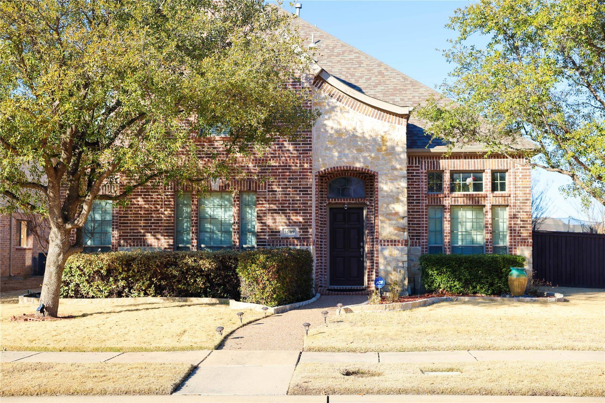 Carrollton, TX 75007,1509 Bluebonnet Way