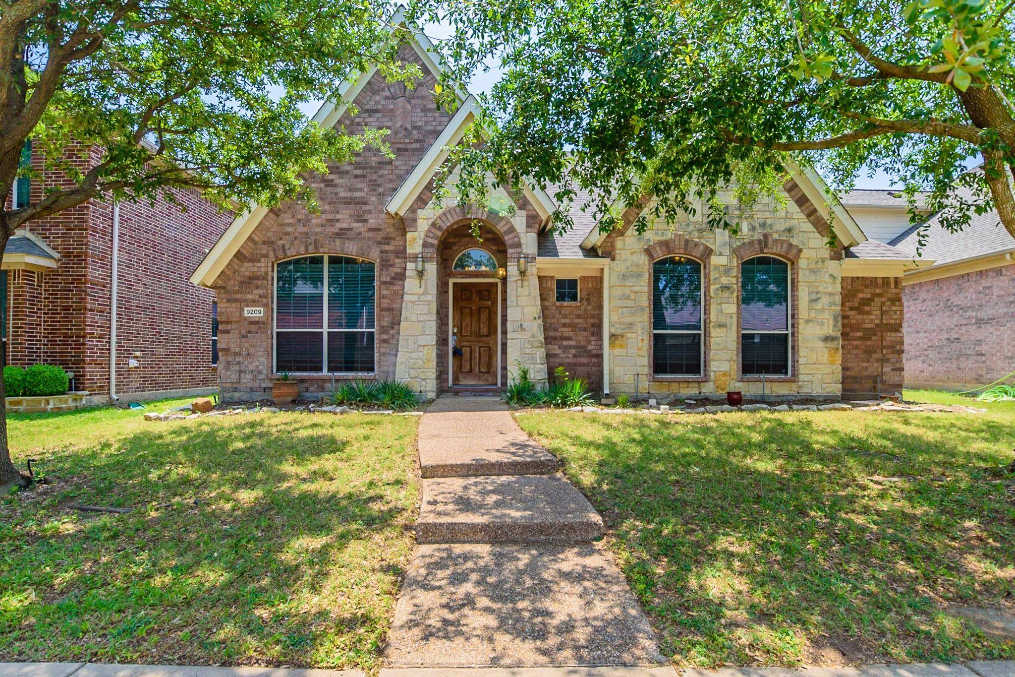 Mckinney, TX 75072,9209 Amber Downs Drive