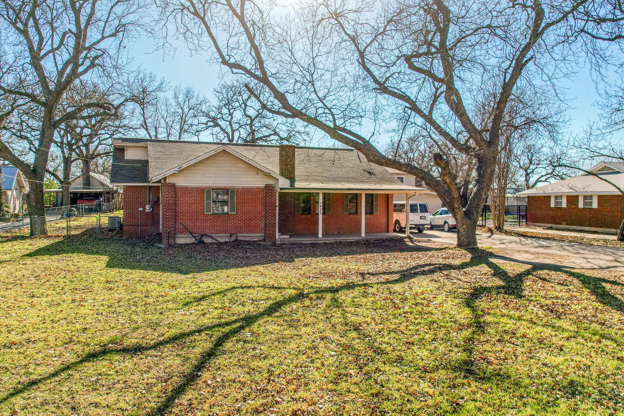 Weatherford, TX 76086,1420 E Bankhead Drive