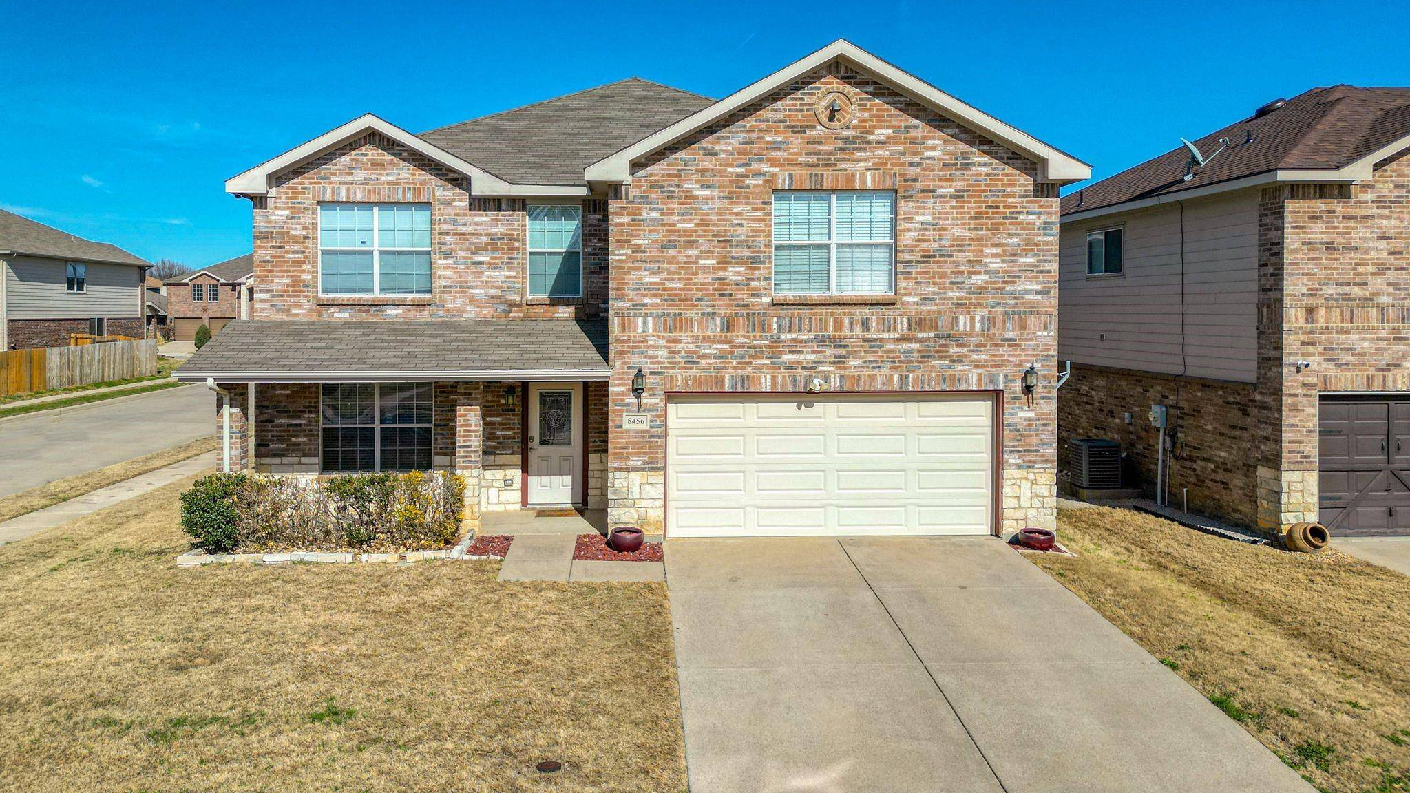 Fort Worth, TX 76179,8456 Shallow Creek Drive