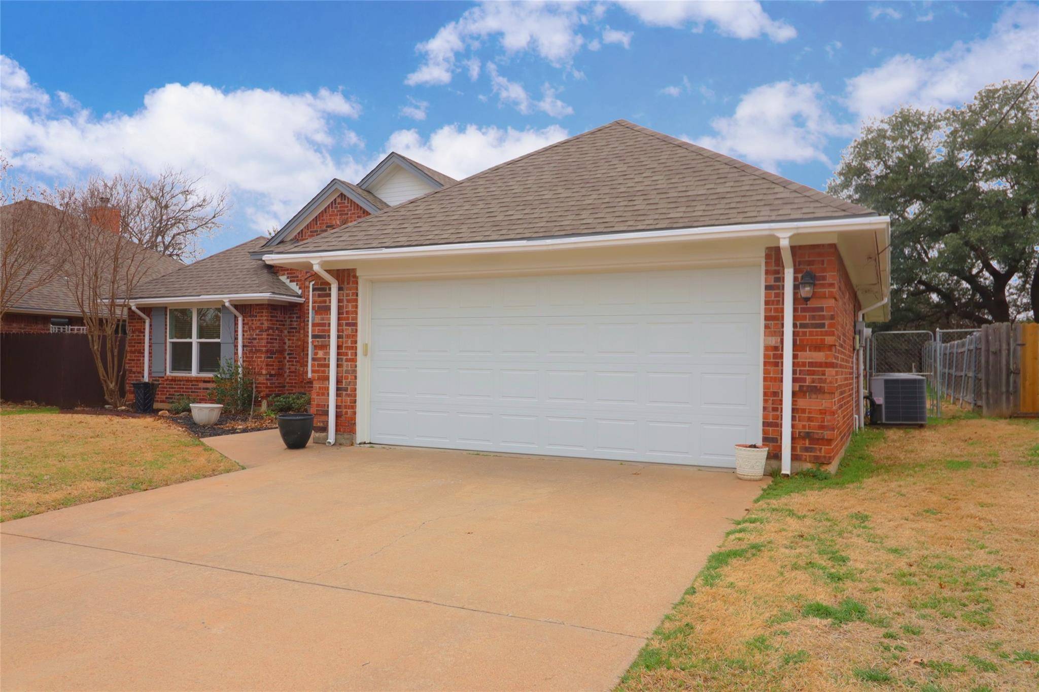 Granbury, TX 76048,1412 Spanish Trail Drive