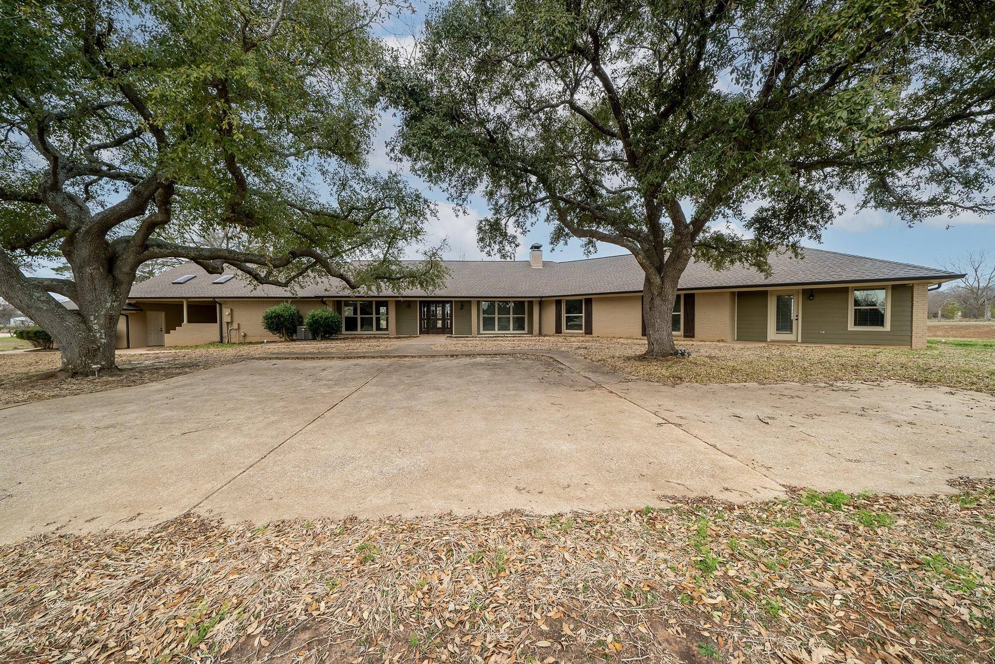 Bullard, TX 75757,13016 County Road 185