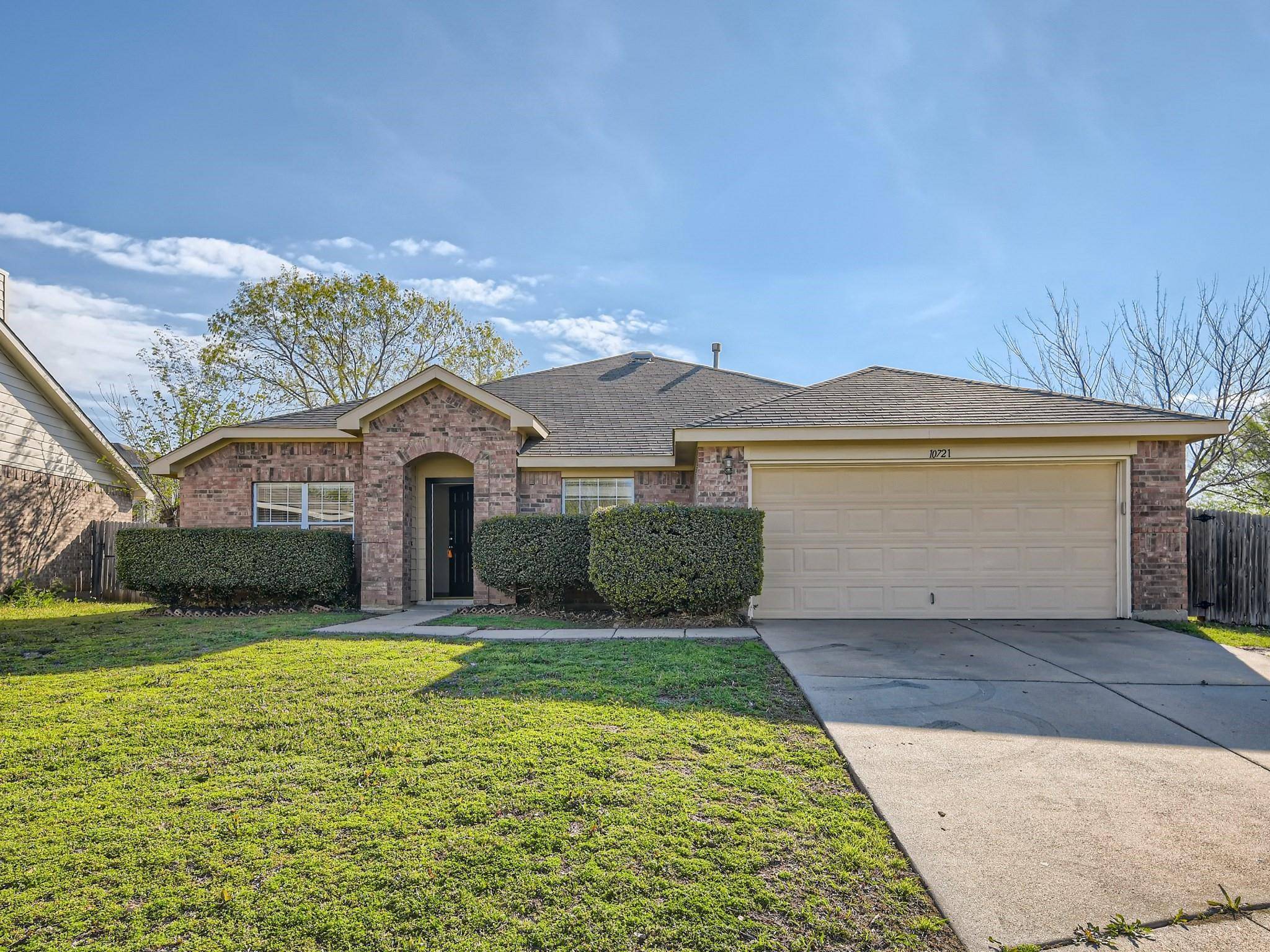 Fort Worth, TX 76140,10721 Ivy Creek Lane