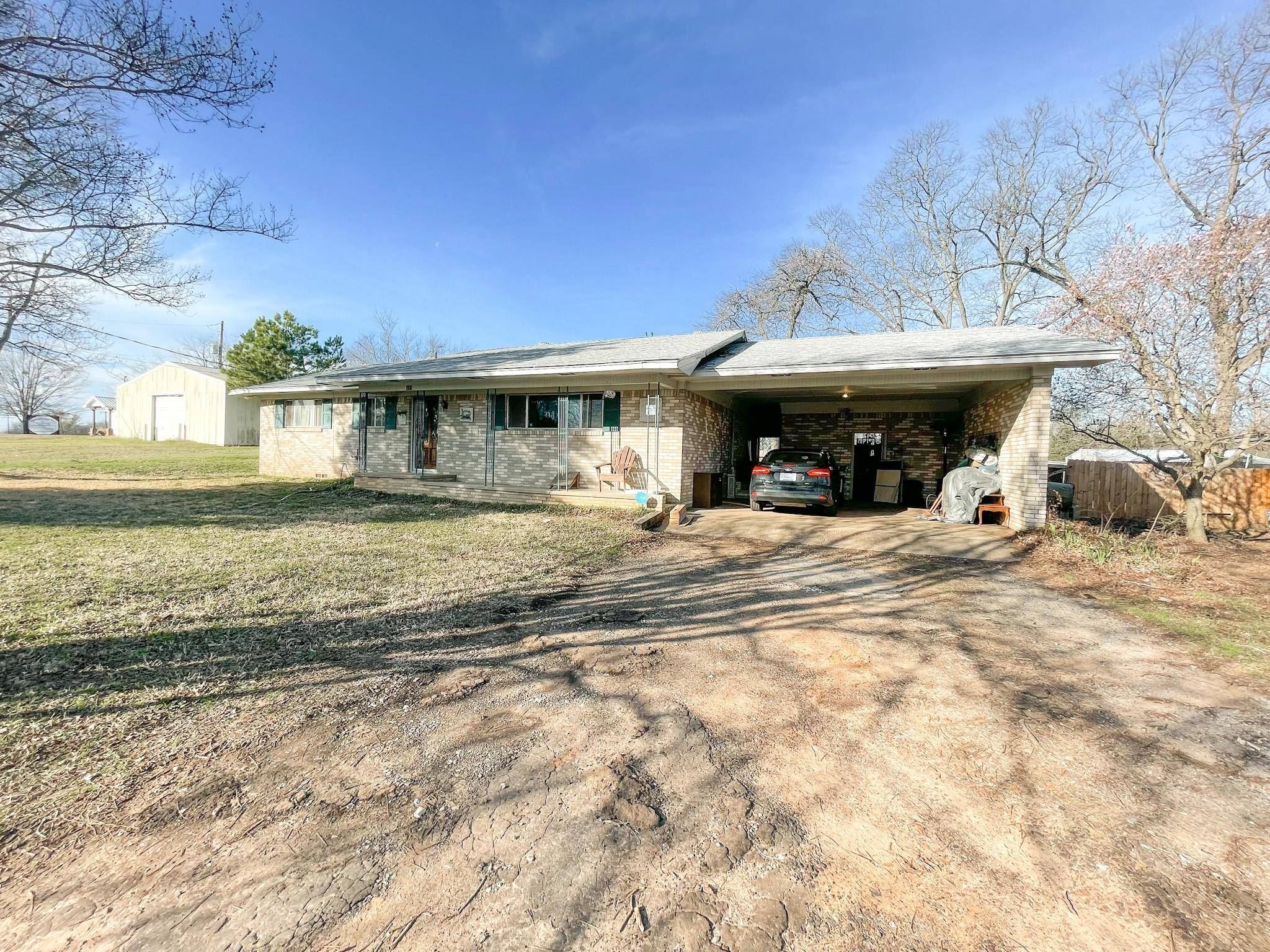 Mount Vernon, TX 75457,818 Leftwich St