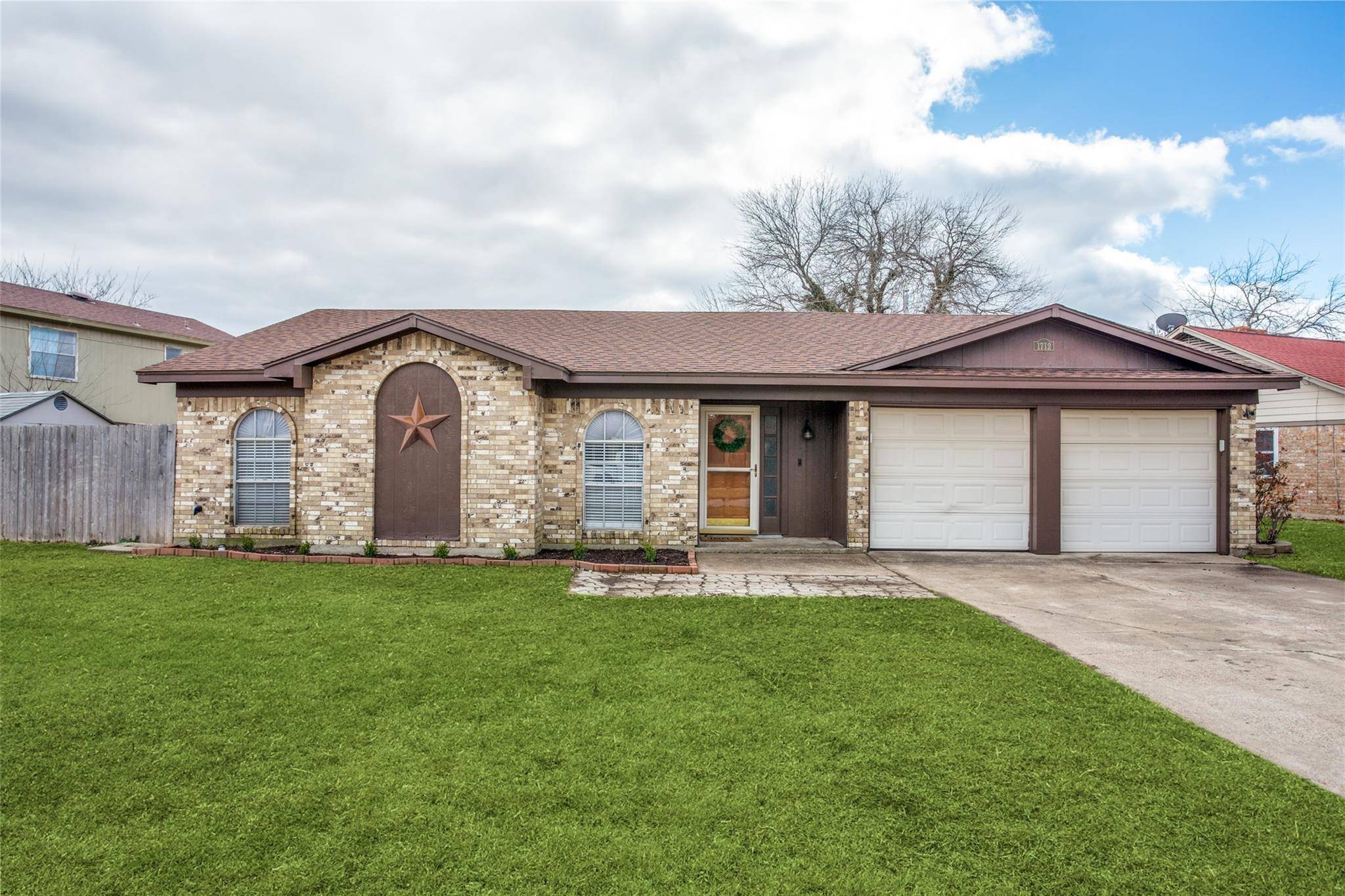 Benbrook, TX 76126,1712 S Timber Court