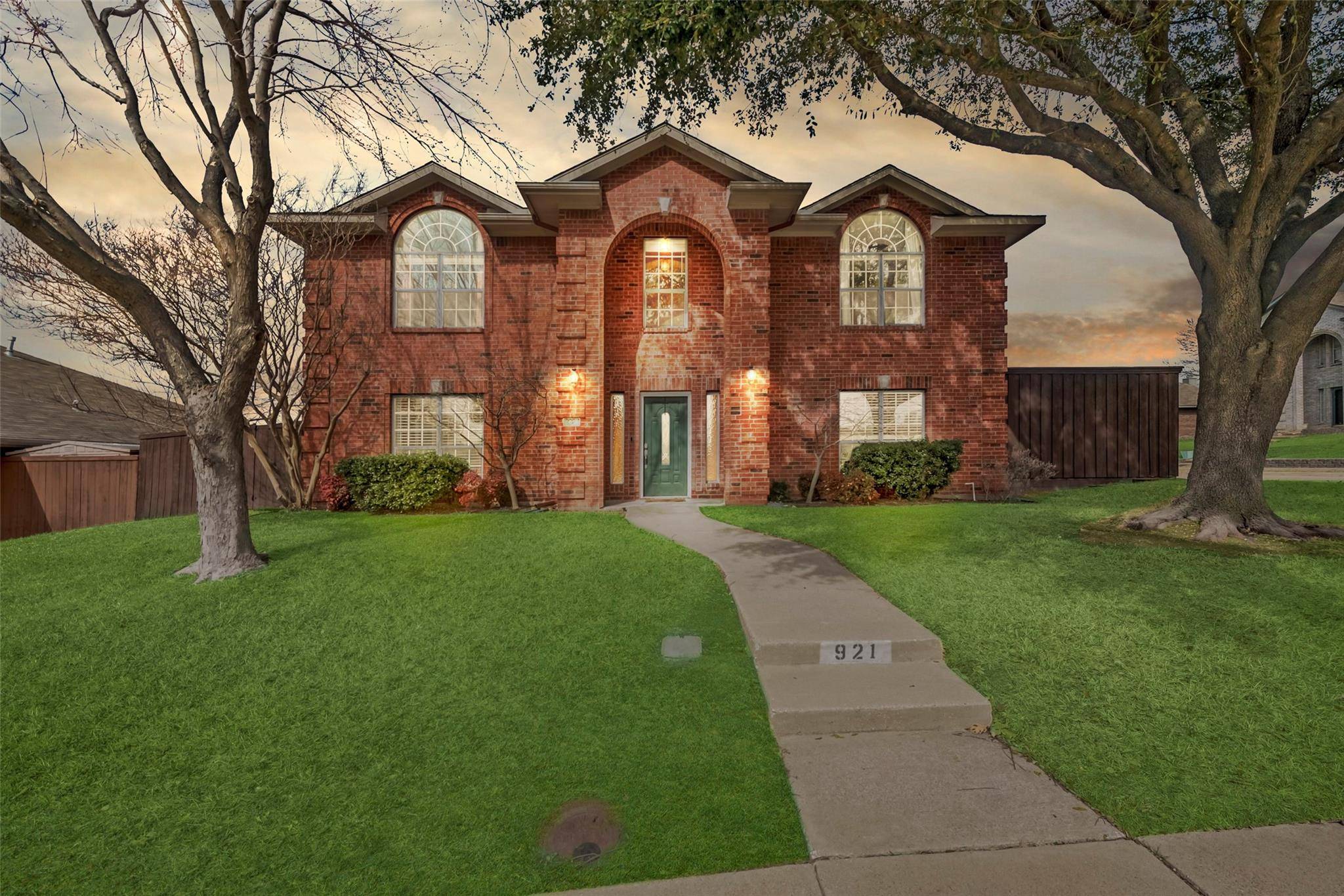 Allen, TX 75002,921 Carnegie Court