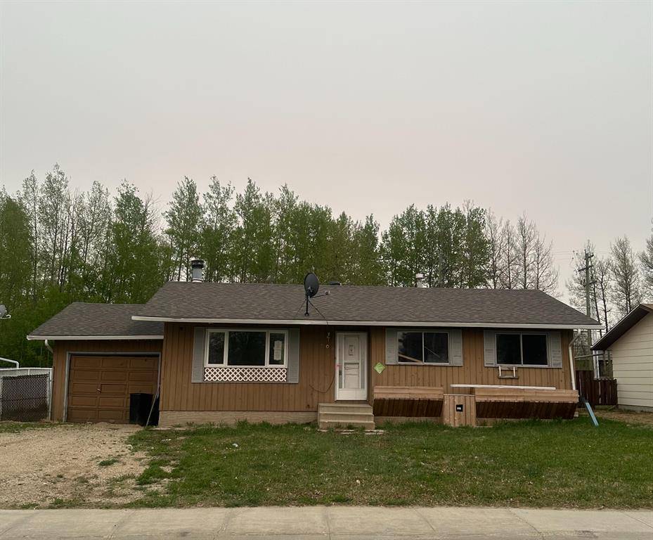 Fox Creek, AB T0H 1P0,609 HAMMOND DR