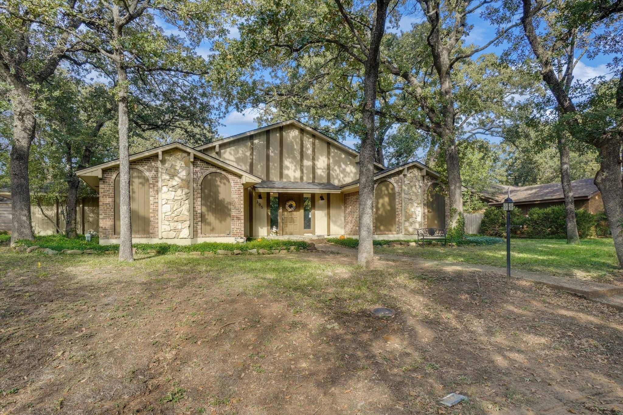 Highland Village, TX 75077,305 Tanglewood Lane