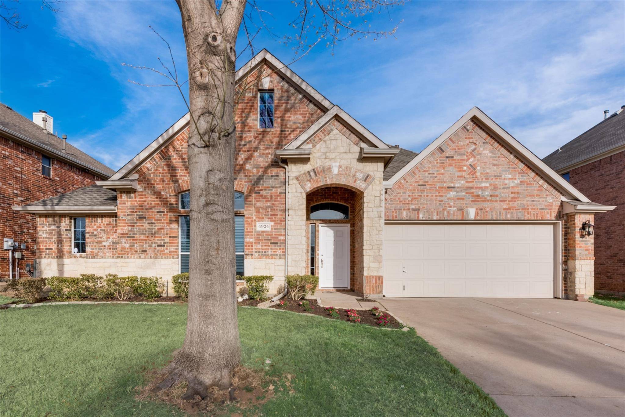 Grand Prairie, TX 75052,4924 Eyrie Court