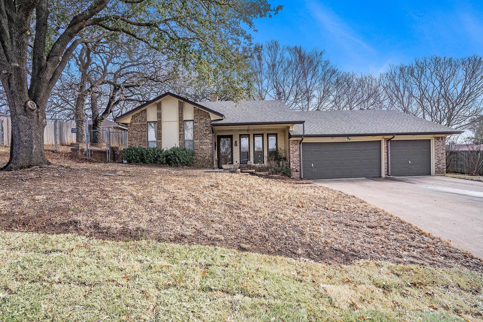 Mansfield, TX 76063,603 S Parkridge Drive