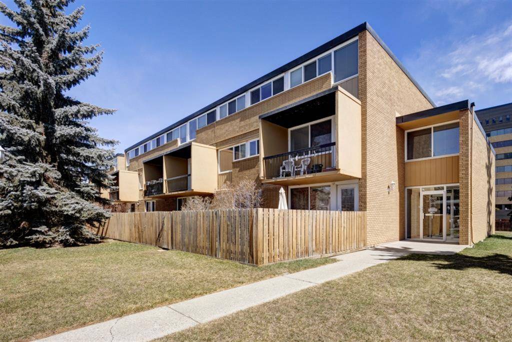 Calgary, AB T2V 1A1,7007 4A ST SW #221