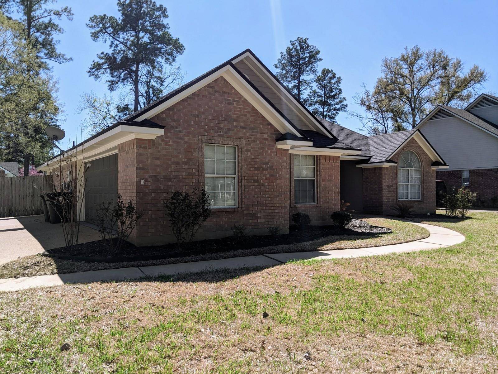 Benton, LA 71006,4022 Pinewood Street