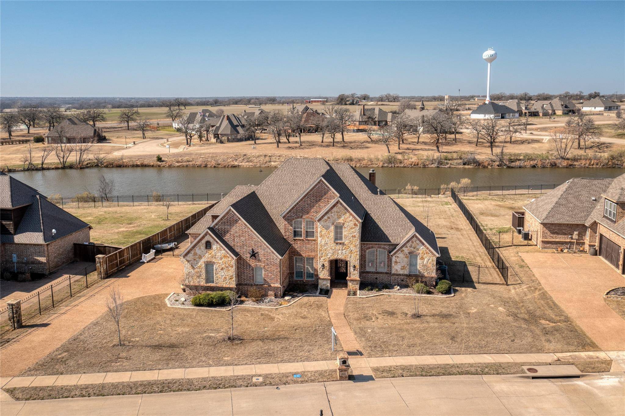 Boyd, TX 76023,122 Walnut Creek Lane