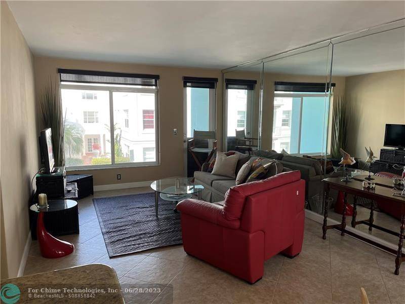 Miami Beach, FL 33139,1150 Euclid Ave #210