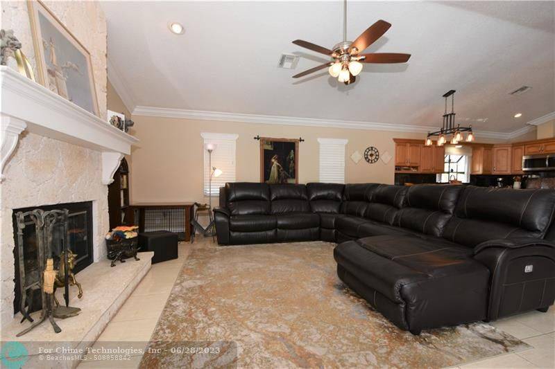 Coral Springs, FL 33071,2107 Cherry Hills Way