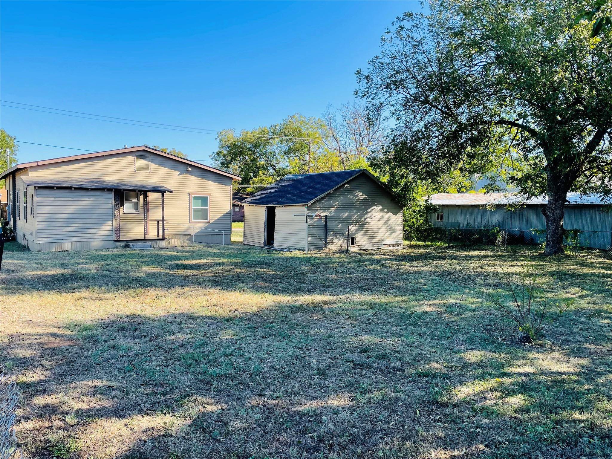 Eastland, TX 76448,408 W Moss Street