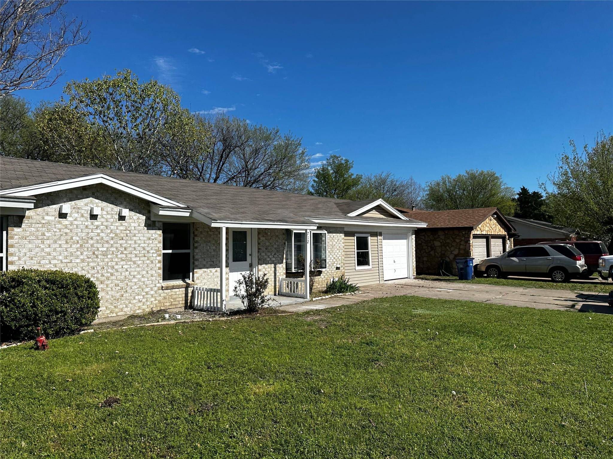 Everman, TX 76140,712 Heathcliff Drive