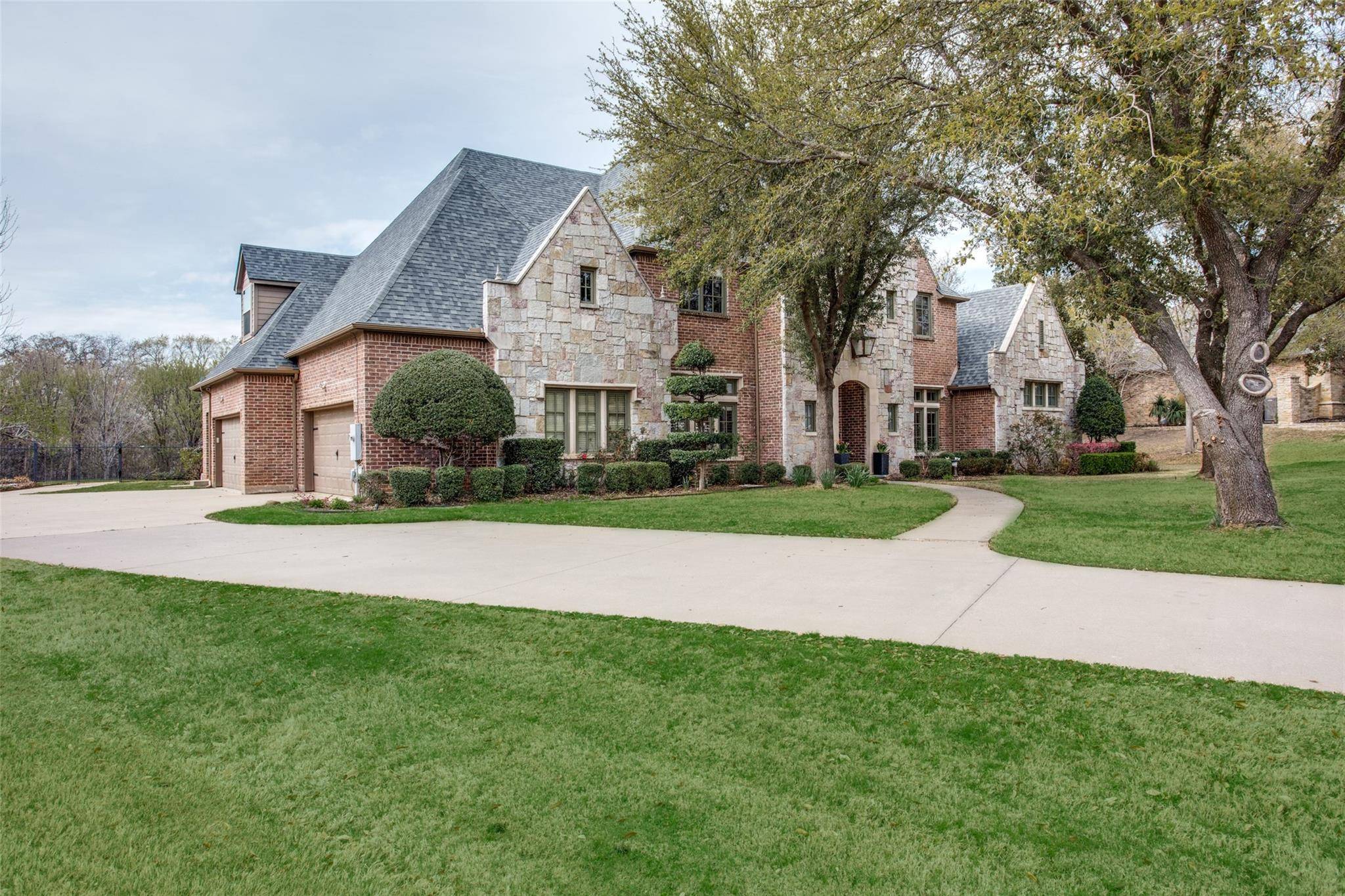 Flower Mound, TX 75022,4005 Chimney Rock Drive