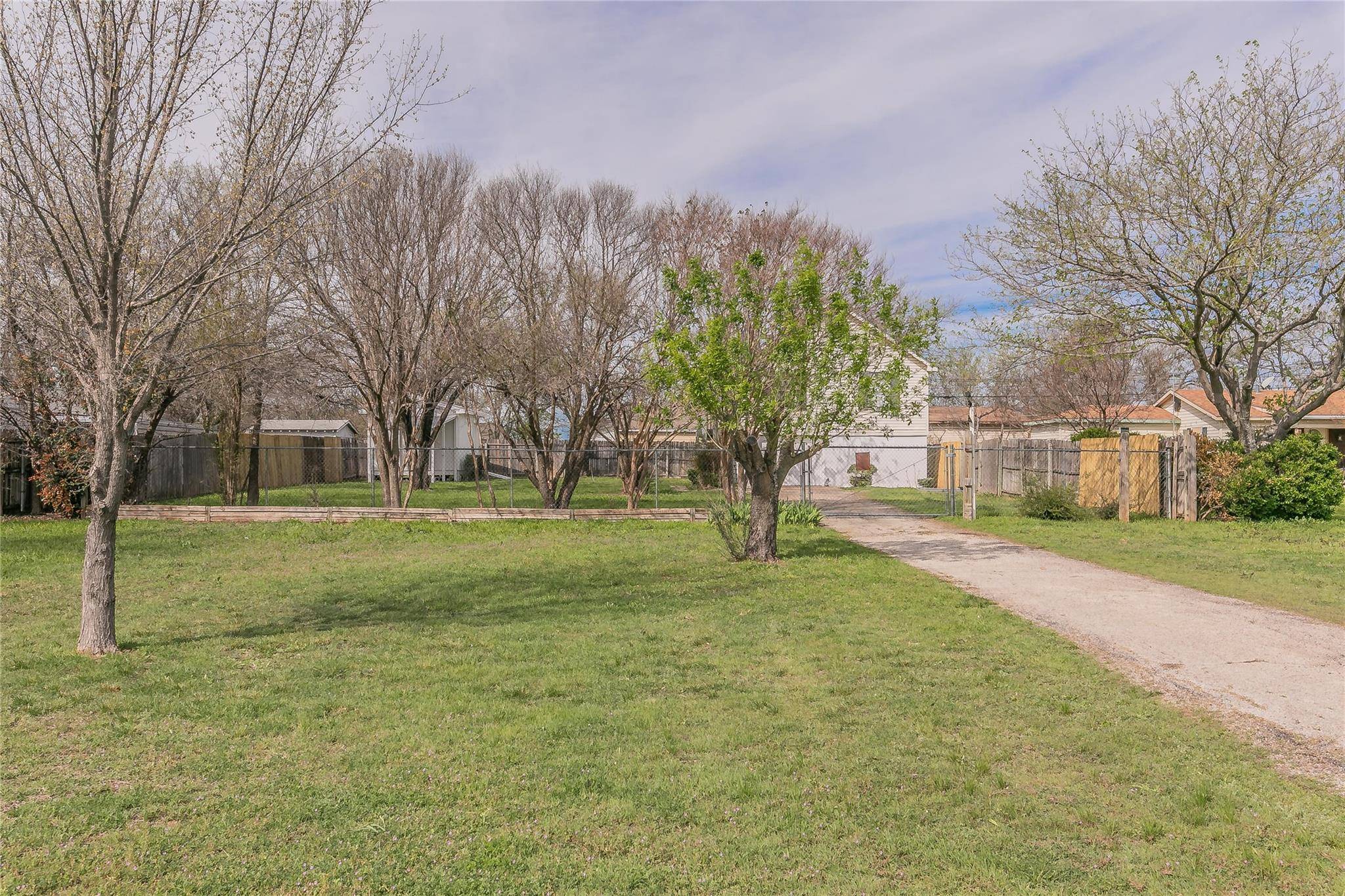 Sansom Park, TX 76114,2421 Arrow Lane