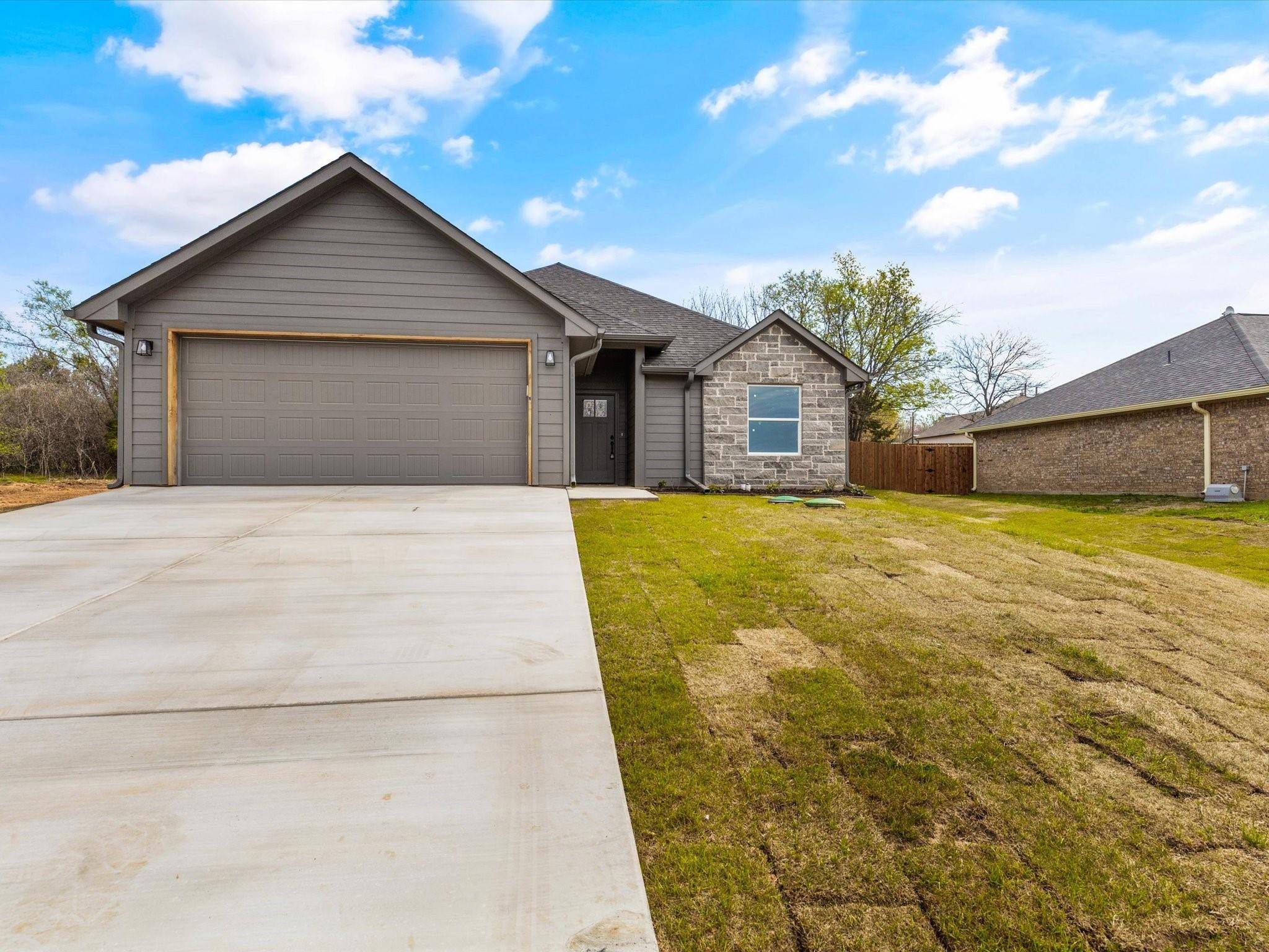 Granbury, TX 76048,5410 Belaire Circle