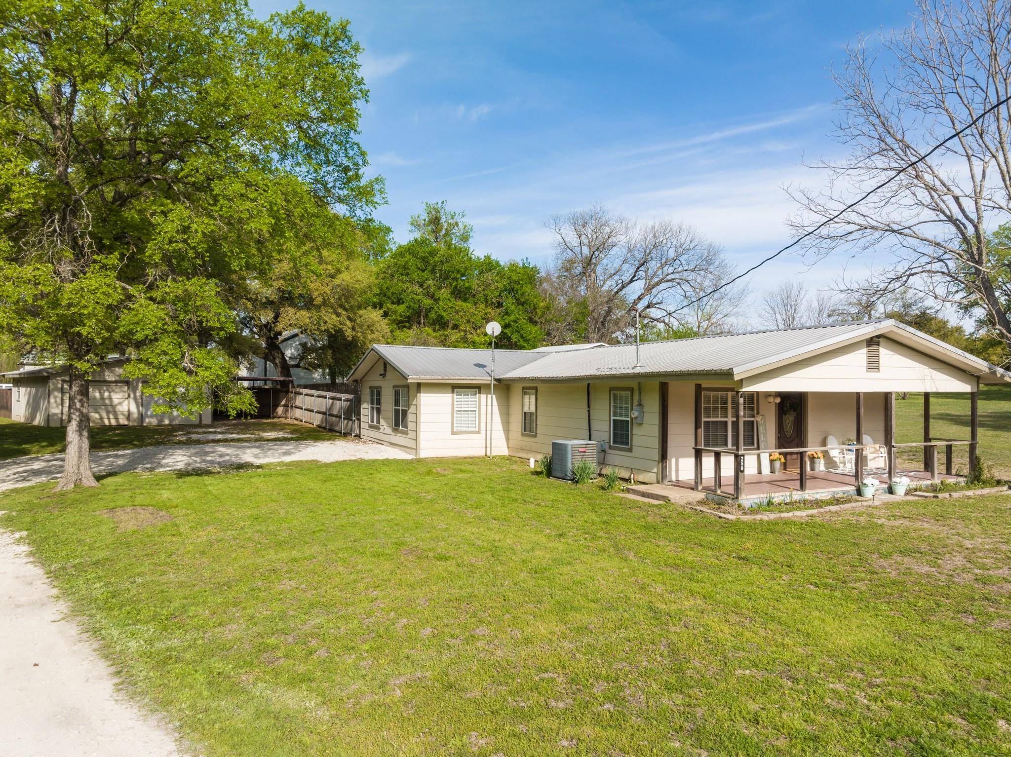 Clifton, TX 76634,250 County Road 1630