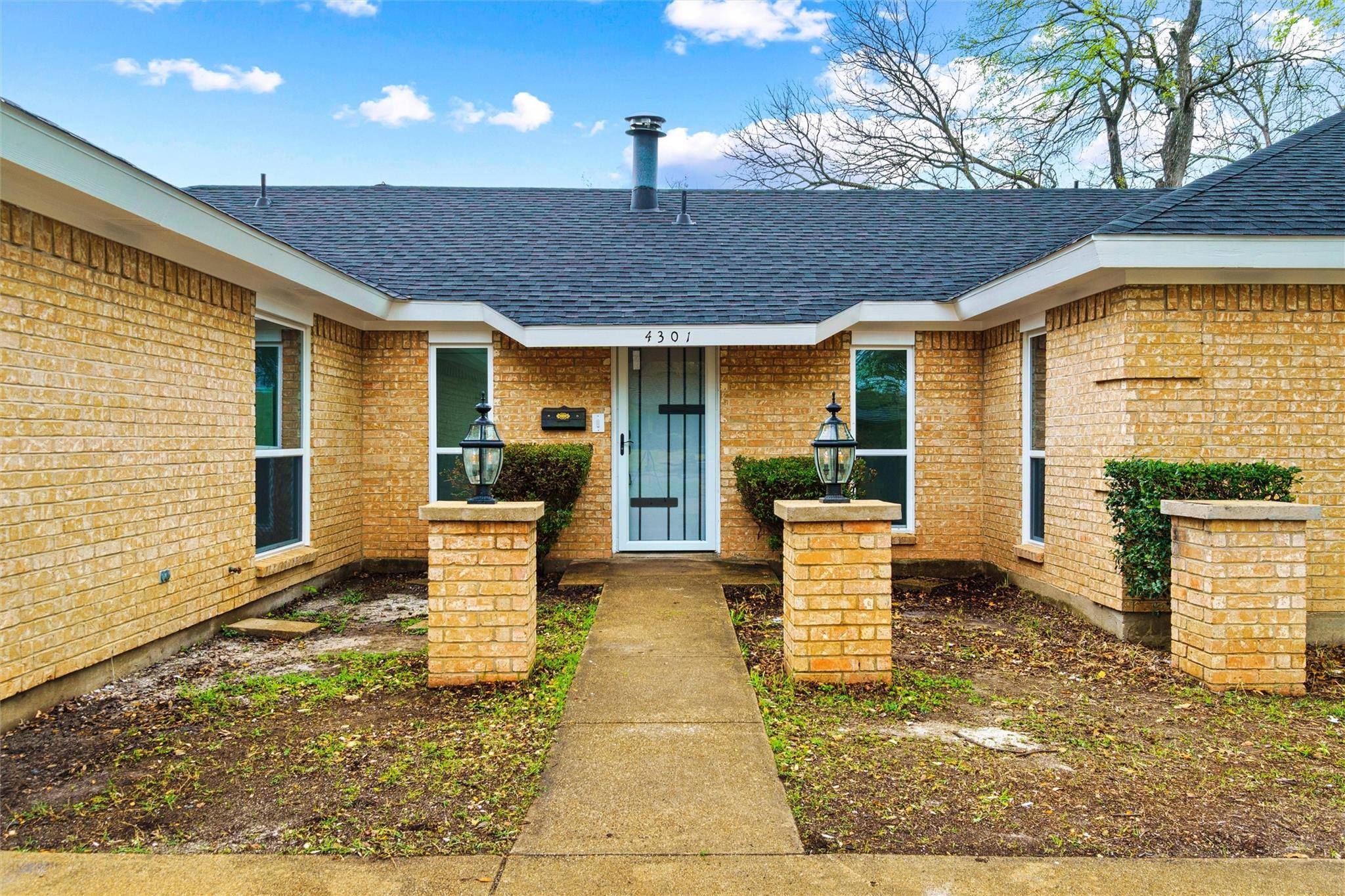 Benbrook, TX 76116,4301 Elmwood Drive