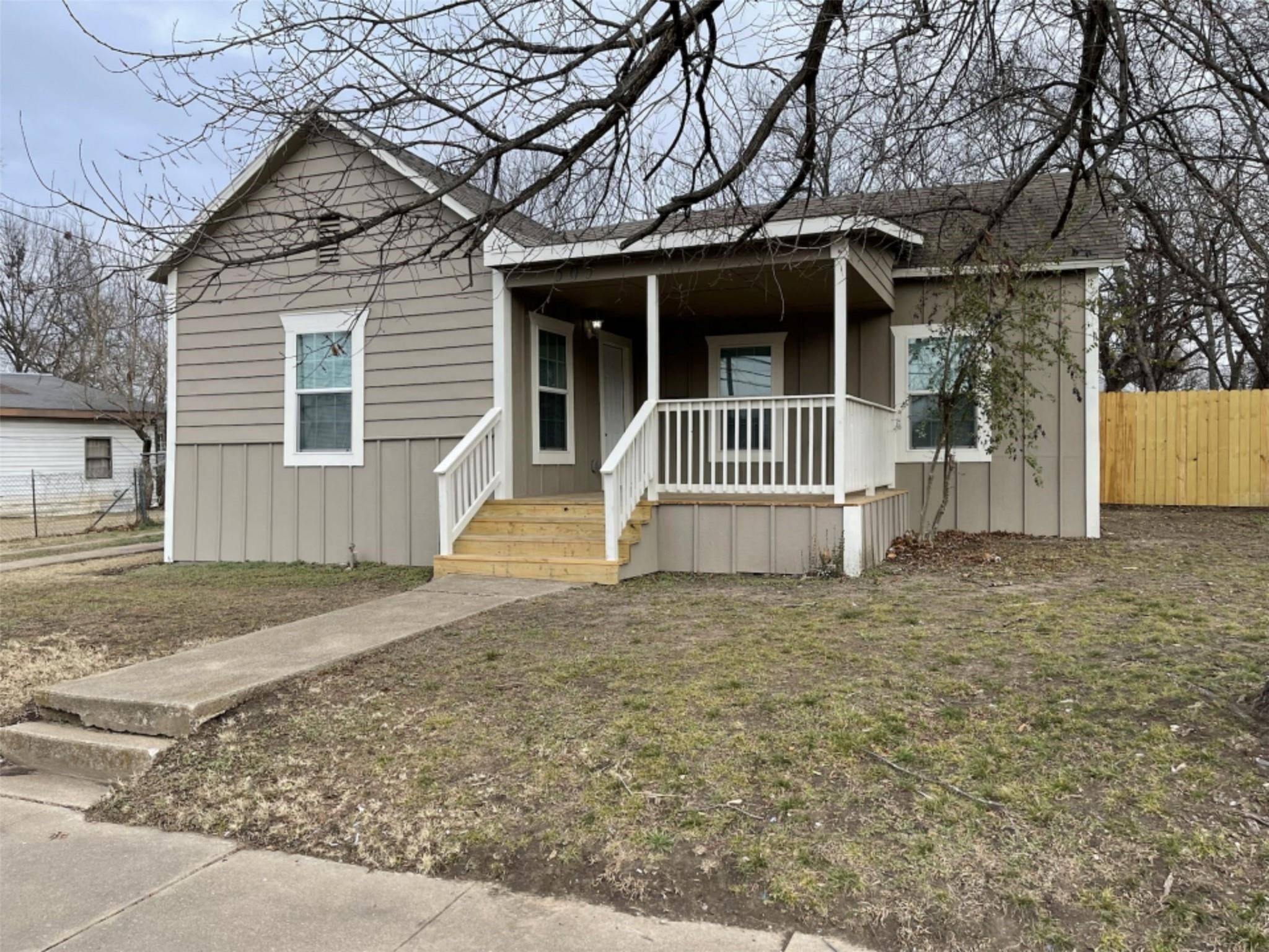 Sherman, TX 75090,505 S Willow Street