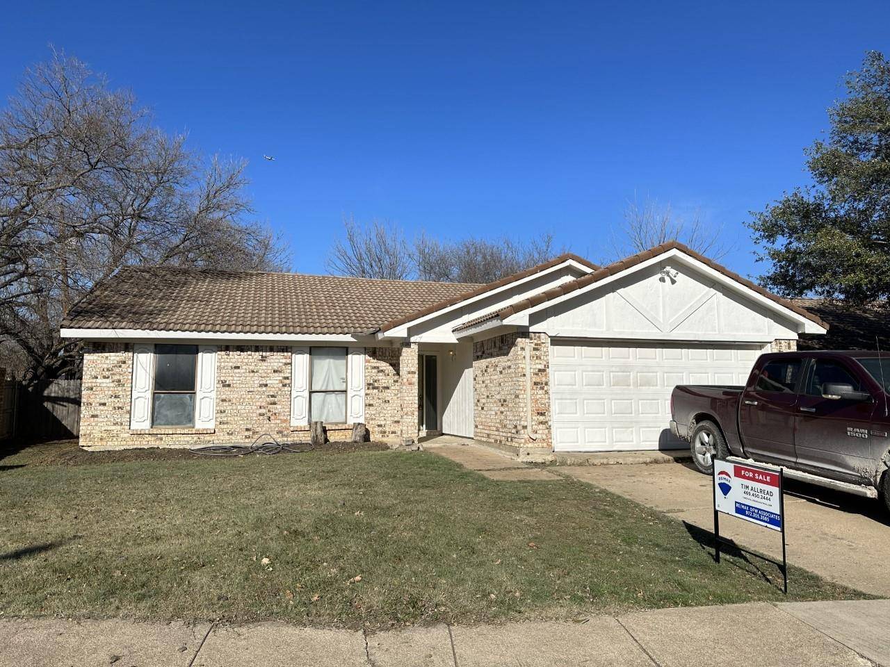 Arlington, TX 76014,1527 Twin Post Drive