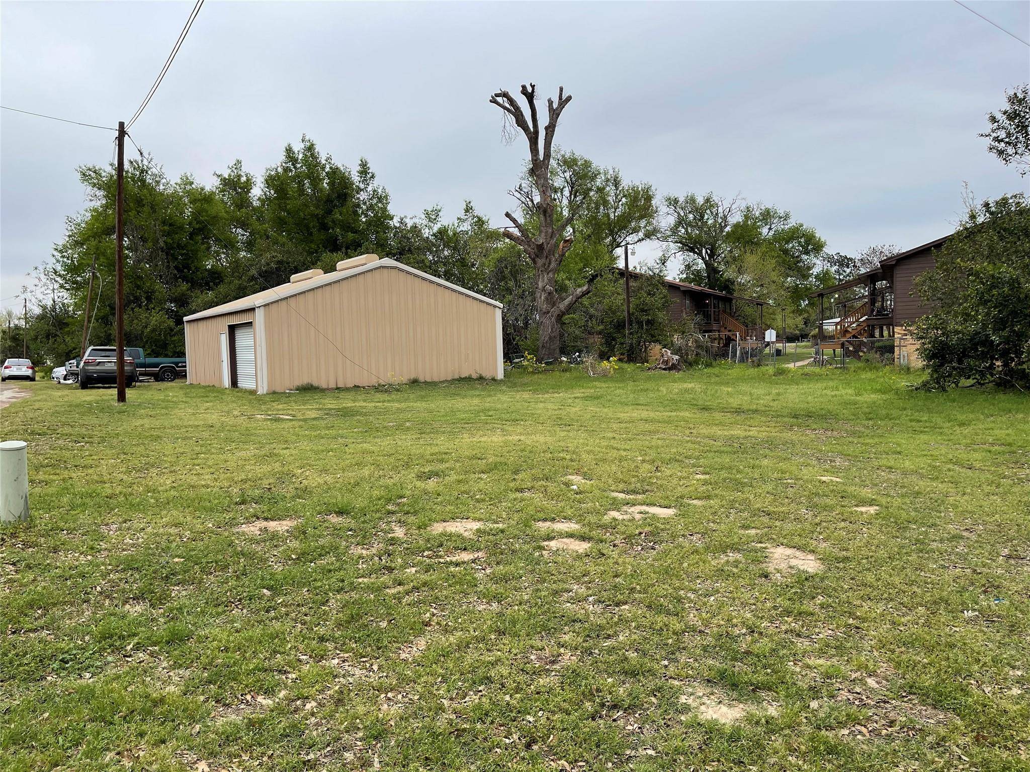 Jewett, TX 75846,112 Elaina Street