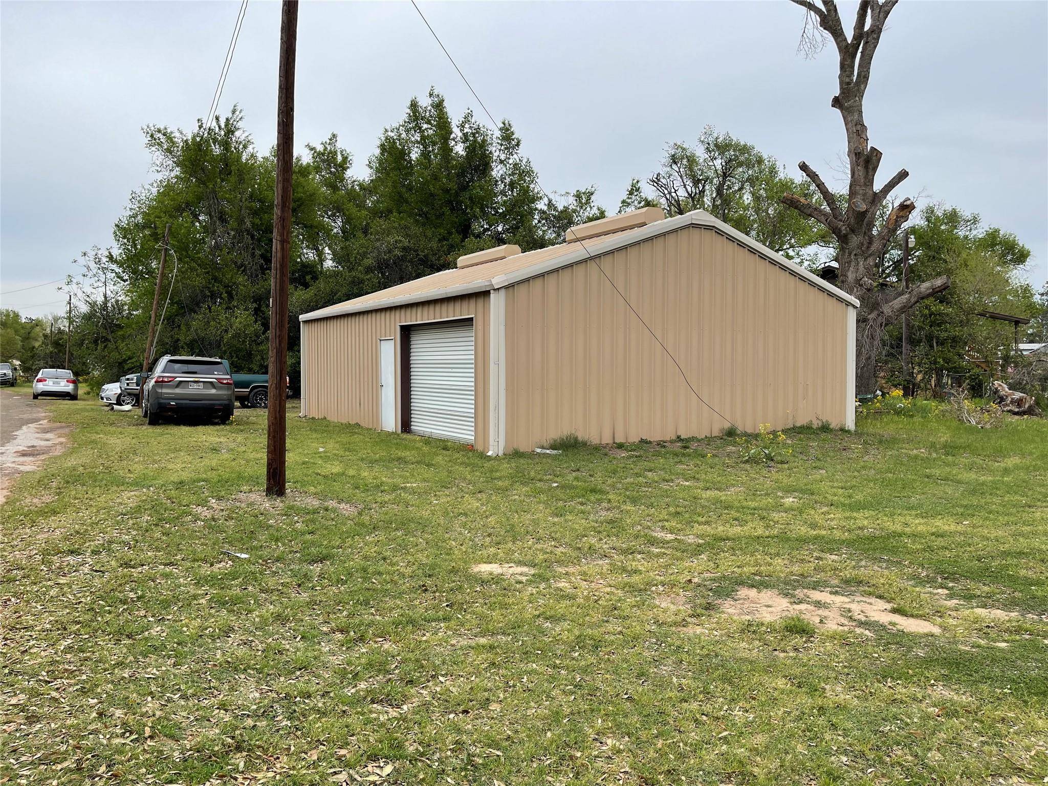 Jewett, TX 75846,112 Elaina Street