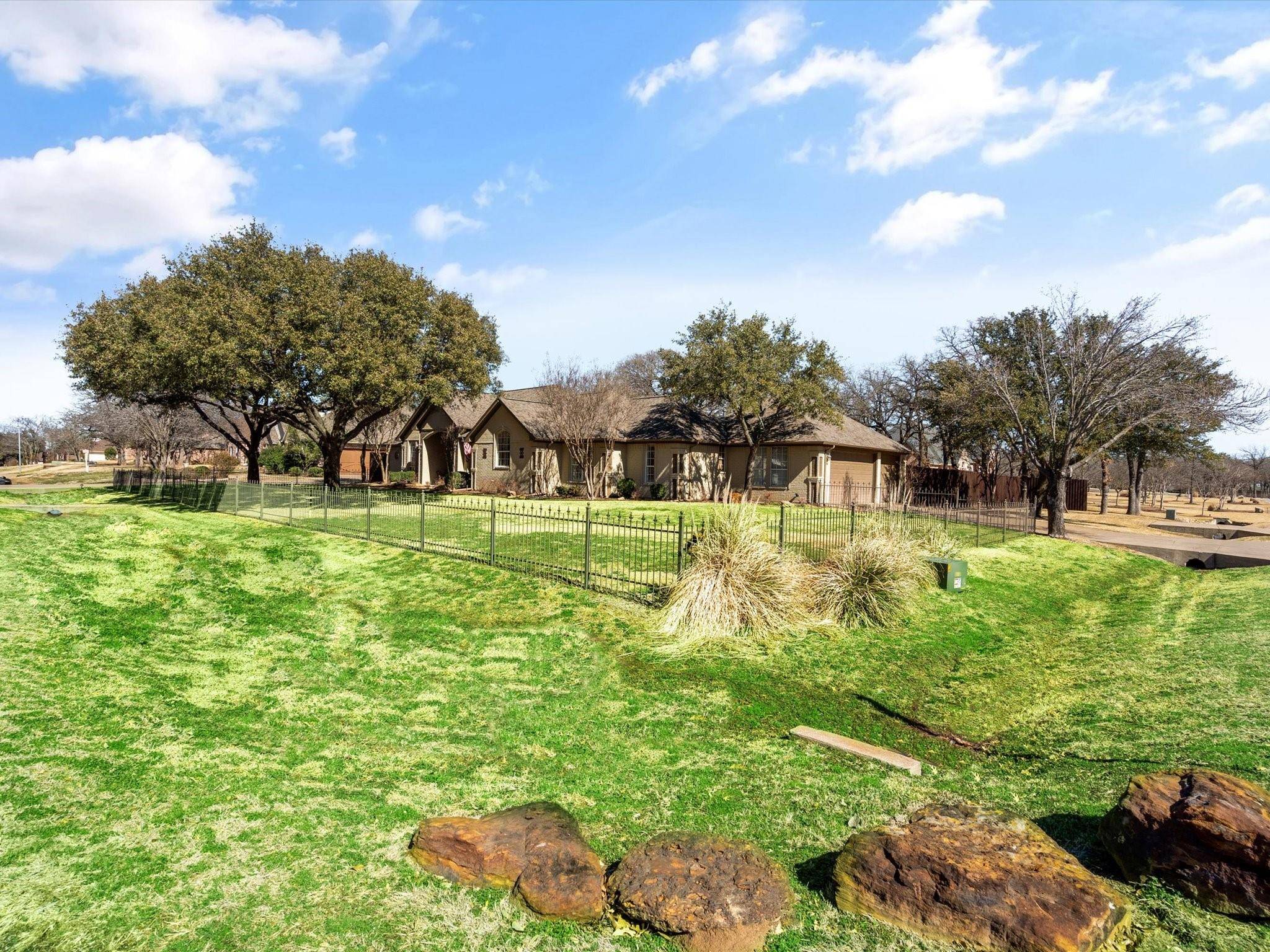 Burleson, TX 76028,221 Meadow Oaks Drive