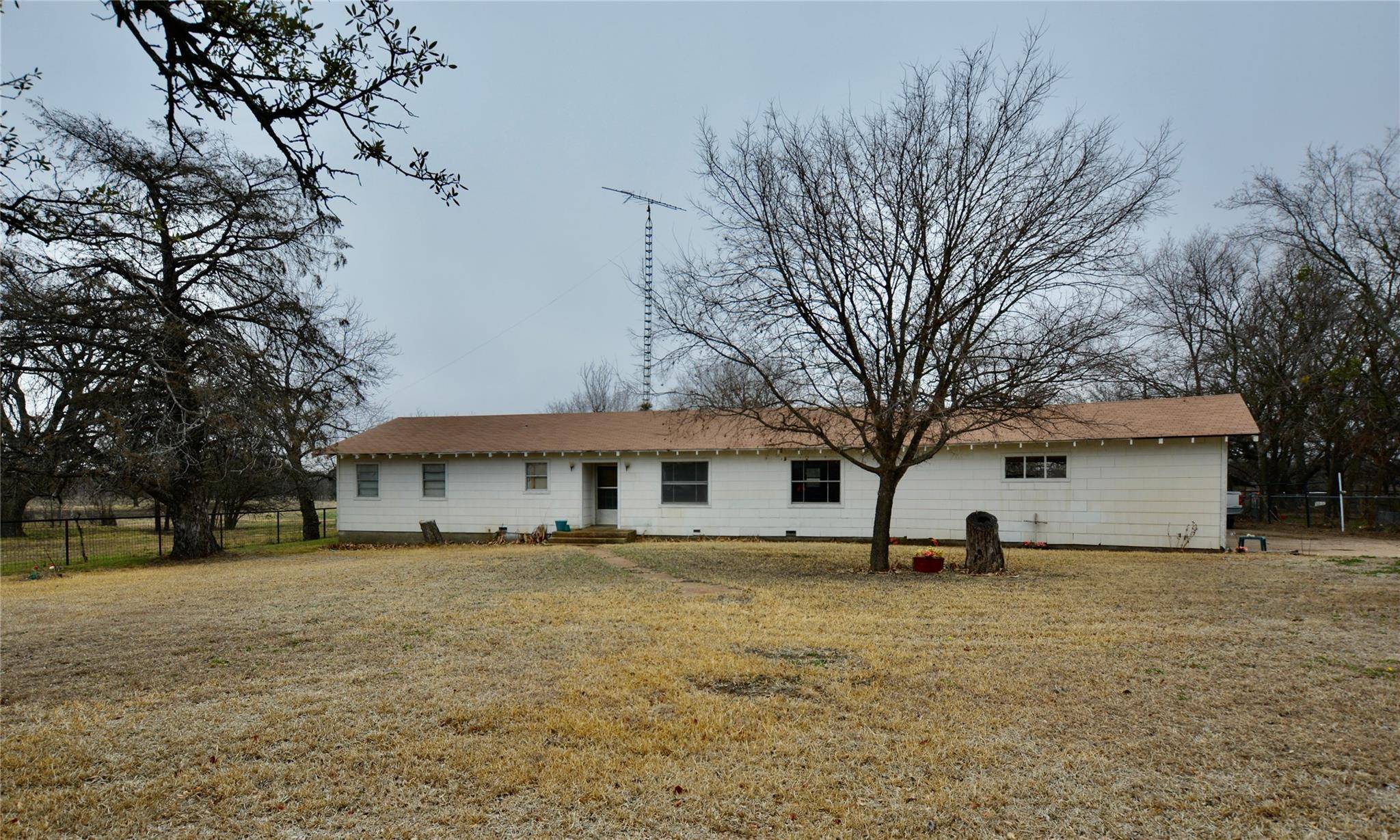 Pottsville, TX 76565,180 CR 618