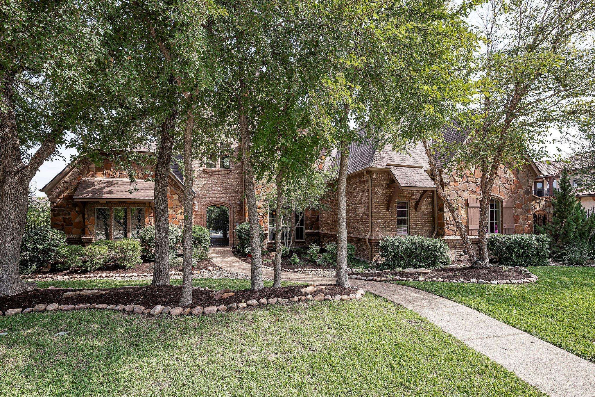 Keller, TX 76248,605 Deerwood Lane