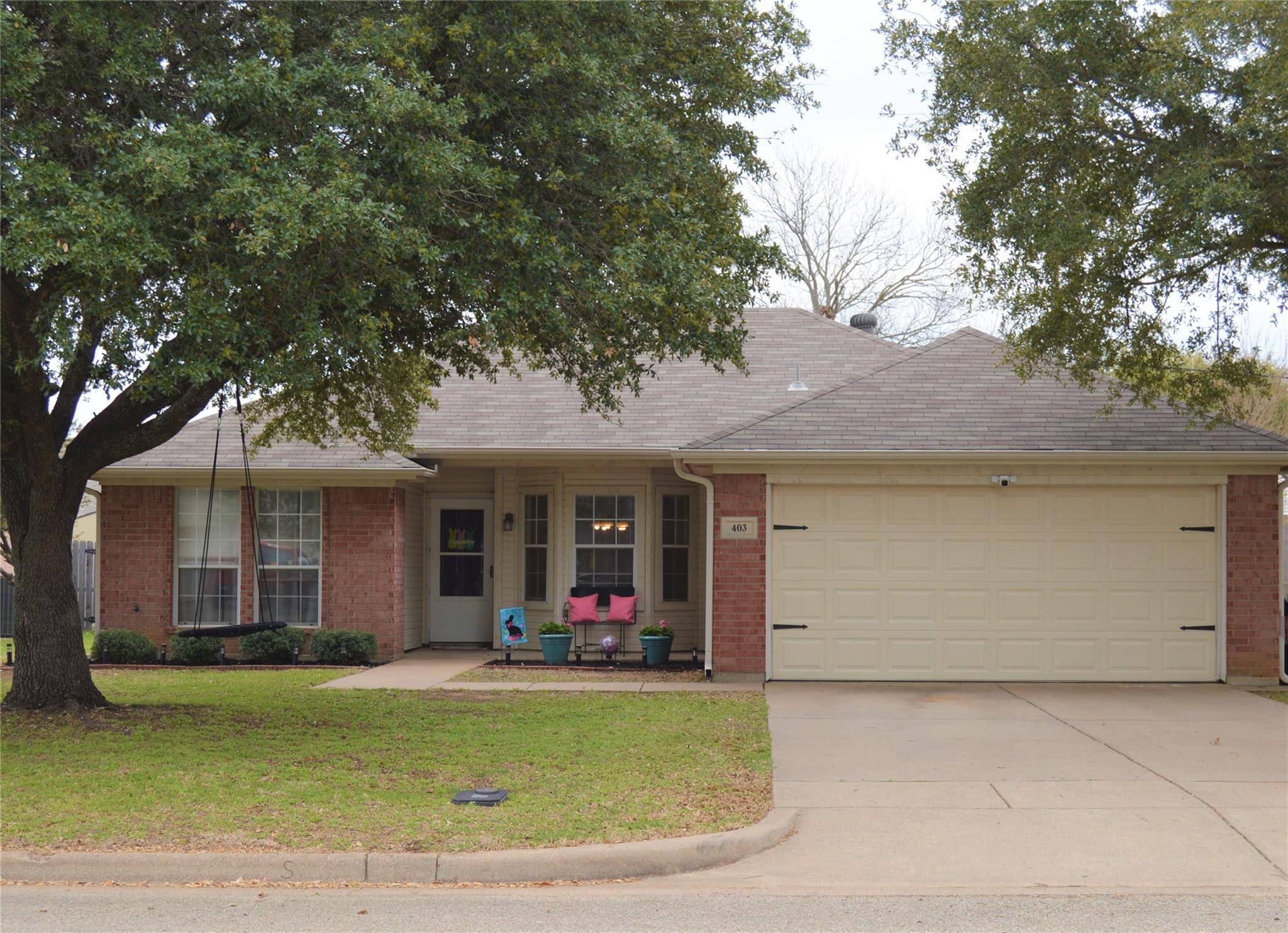 Cleburne, TX 76033,403 Preston Drive